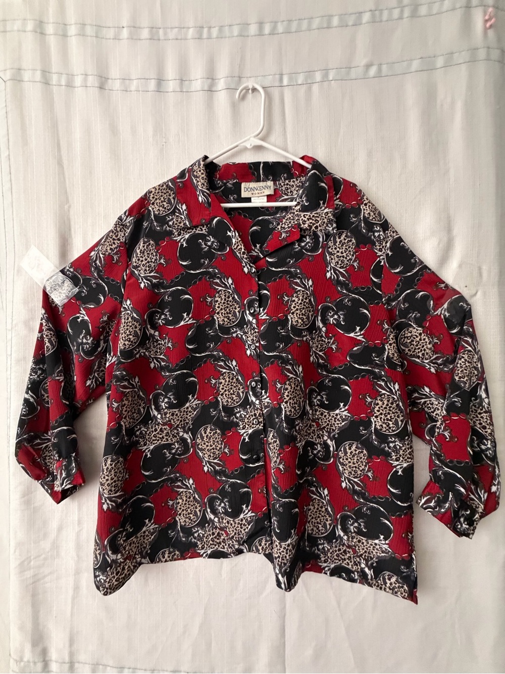 Donnkenny Women’s 3X Red Black Pattern Button Down Shirt Shoulder Pads (A648)